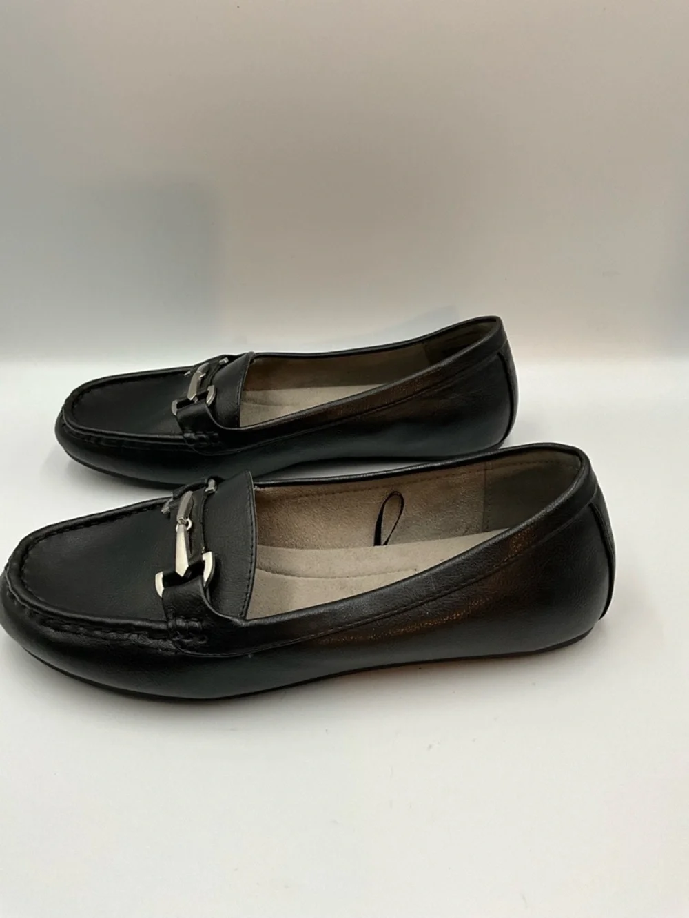AEROSOLES smooth black